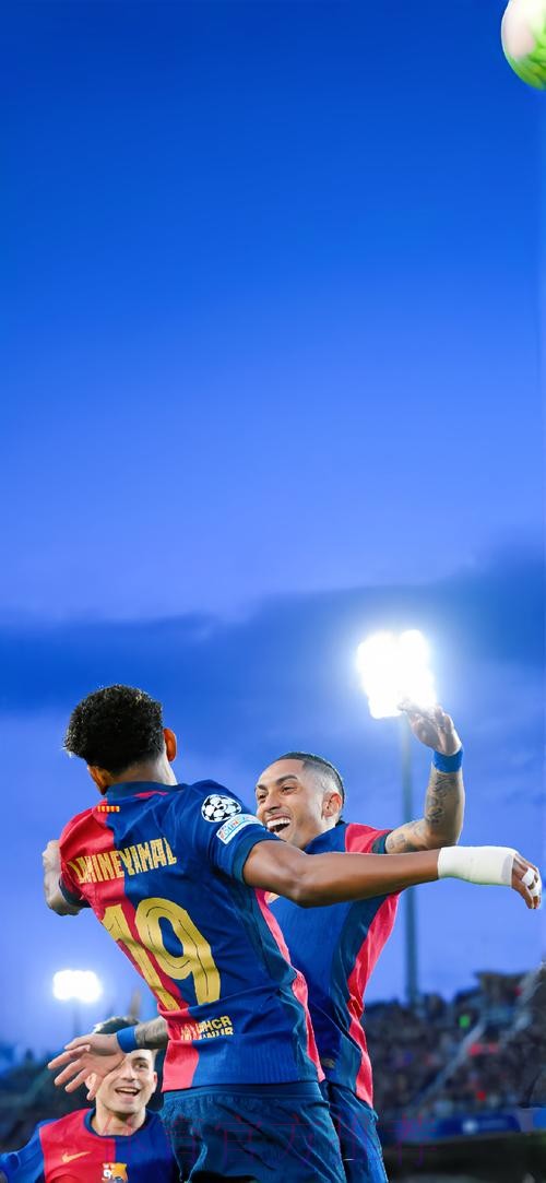 每体:皇马多人赛前请战 要求换到左路对位亚马尔 每体:皇马多人赛前请战 要求换到左路对位亚马尔